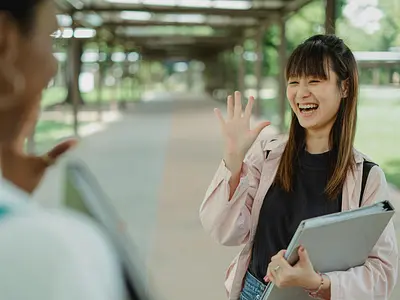 Em chào chị! 